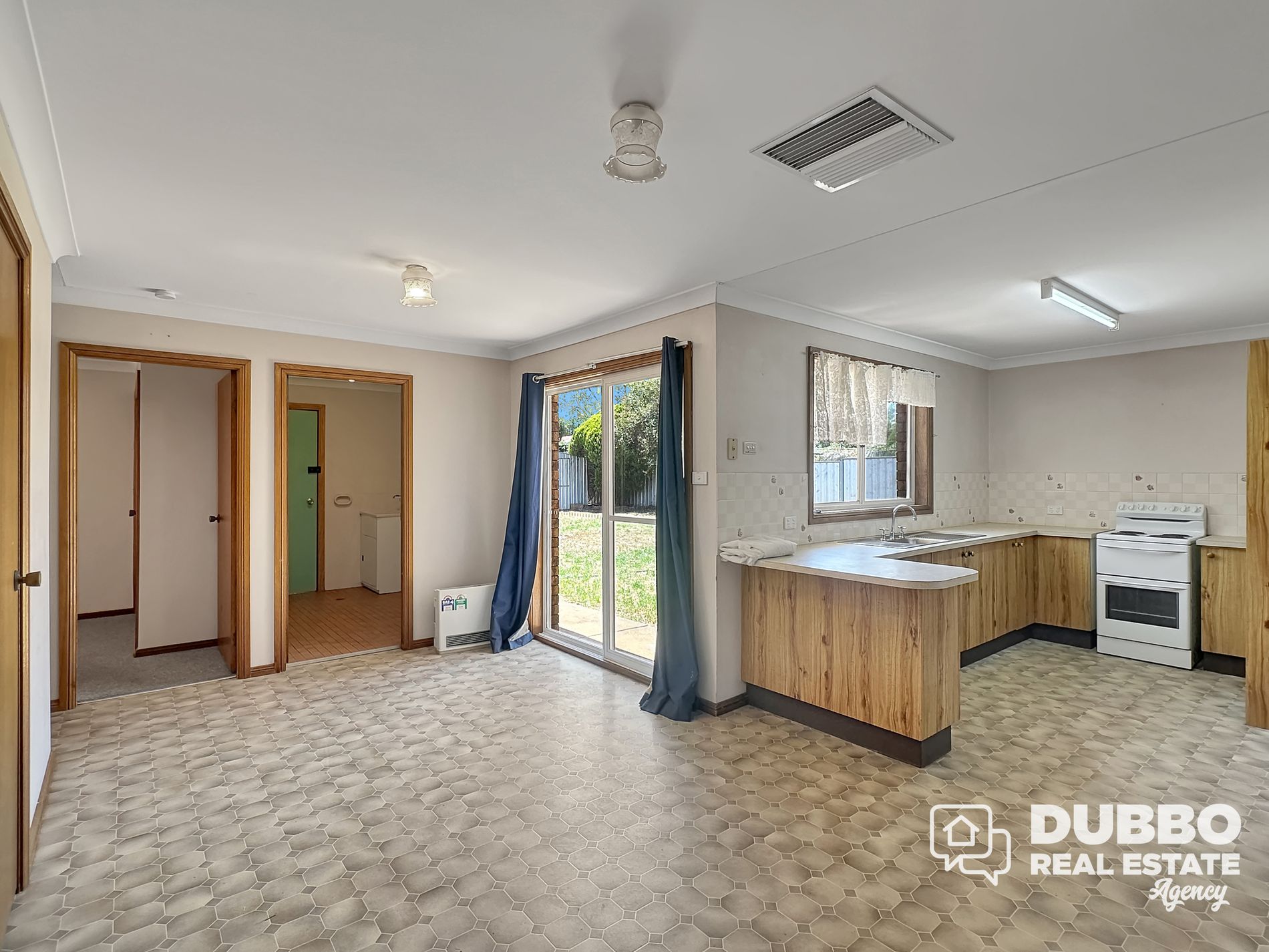 24 Hopkins Parade, Dubbo