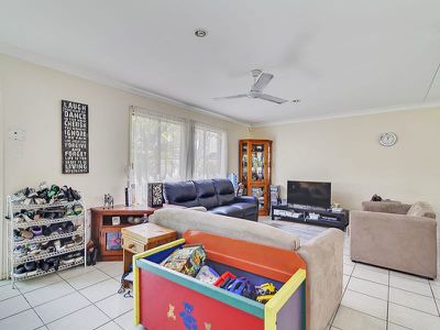 6 Nolina Court, Crestmead