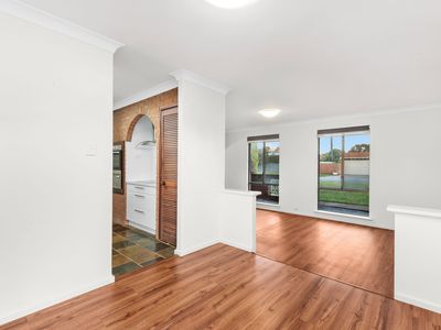 11 Chancery Crescent, Willetton