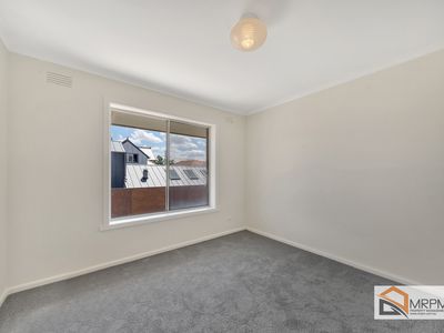 7 / 14 Ardmillan Road, Moonee Ponds