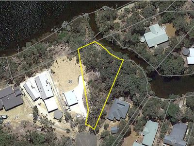 24 Flora Grove, Molloy Island