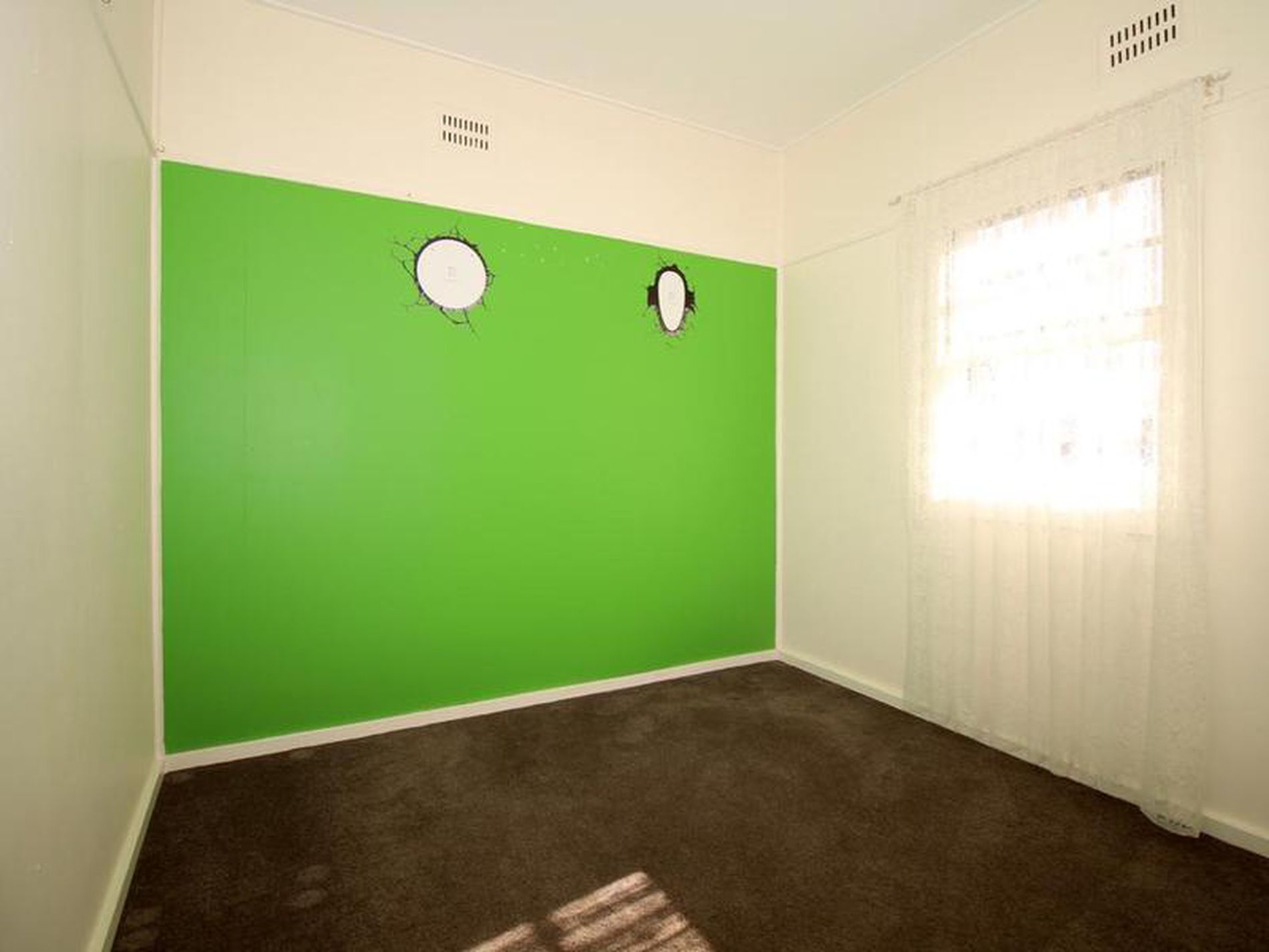 10 Alamein Walk, West Bathurst