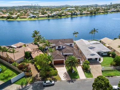 65 Wedgebill Parade, Burleigh Waters