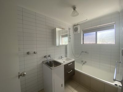 1 / 24 Salisbury Street, Werribee