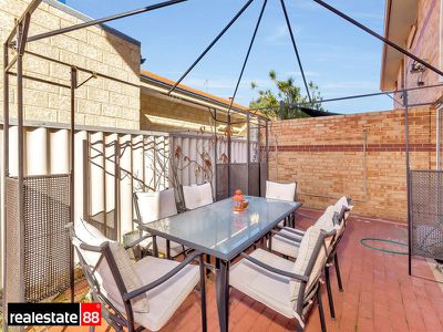4 / 98 Wattle Street, Tuart Hill