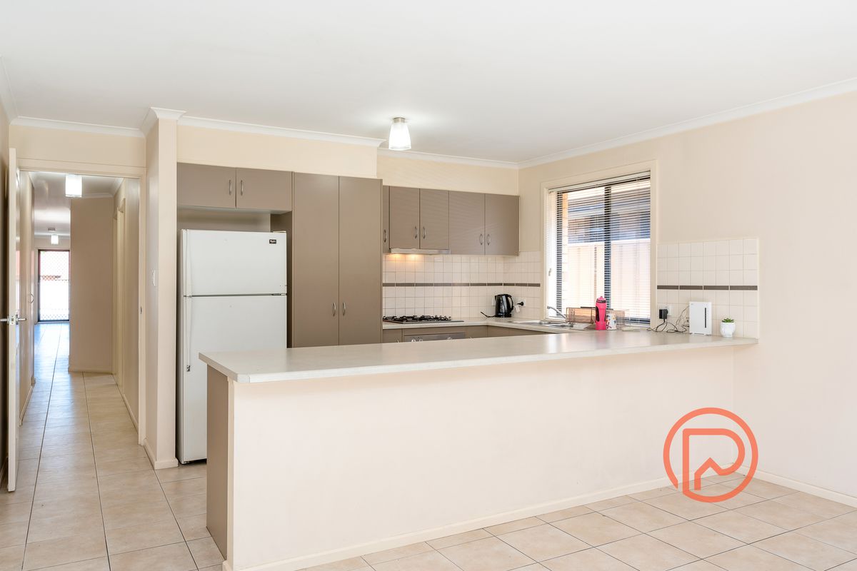 2 / 359 Hampstead Road, Northfield