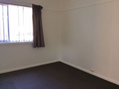 27 Powell Avenue, Ulladulla