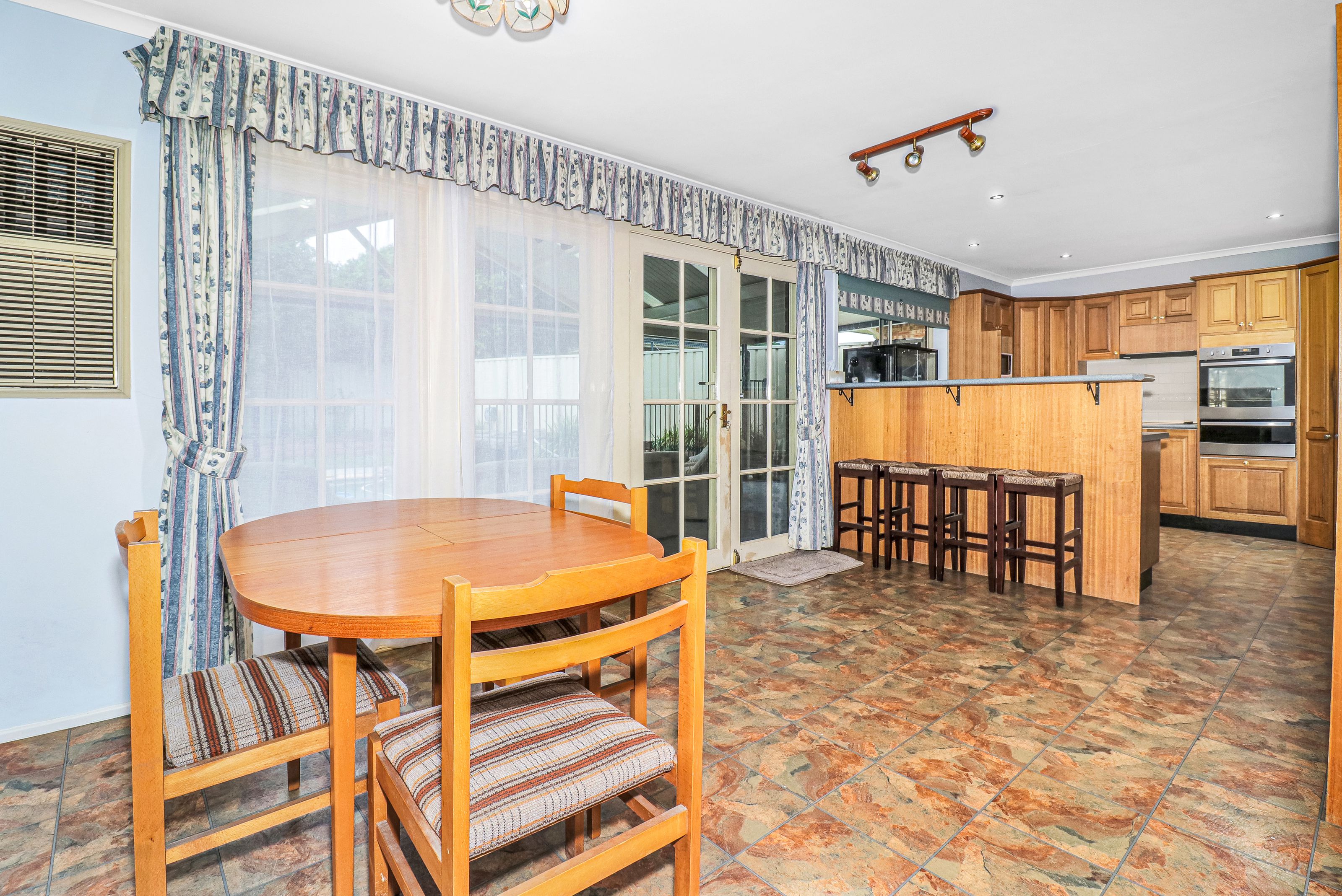 16 Stoke Crescent, SOUTH PENRITH