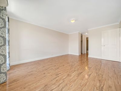 4 / 70 Gairloch Street, Applecross