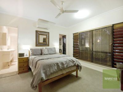 6 Sheoak Circuit, Douglas