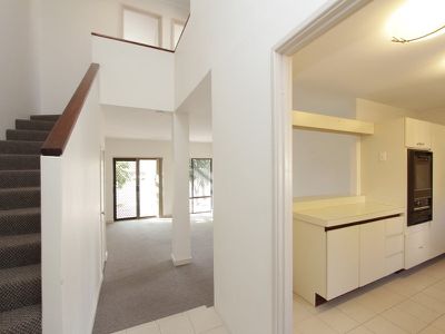 2 / 34 Norton Street, South Perth
