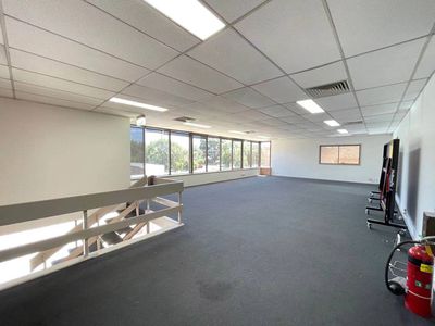 Level 1, Unit 2 / 25 Bearing Road, Seven Hills