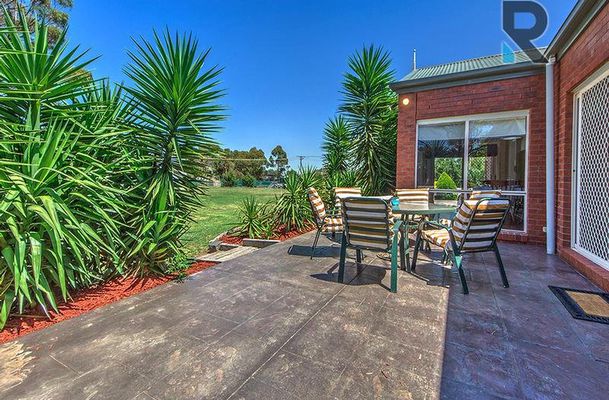 52-54 Bourke Street, Bulla