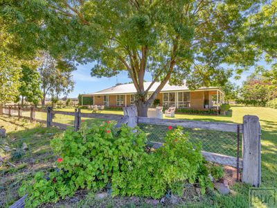 142 Whittaker Lane, Howlong