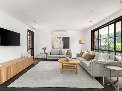 2 Little Acre Cl, Langwarrin