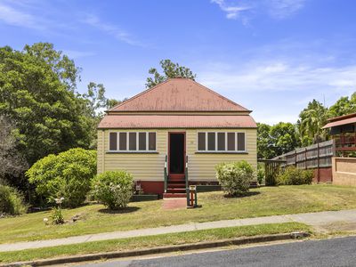 11 Macrae Street, Woodend