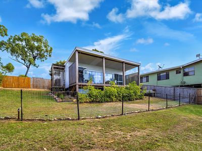 48 Blackcurrant Drive, Hideaway Bay