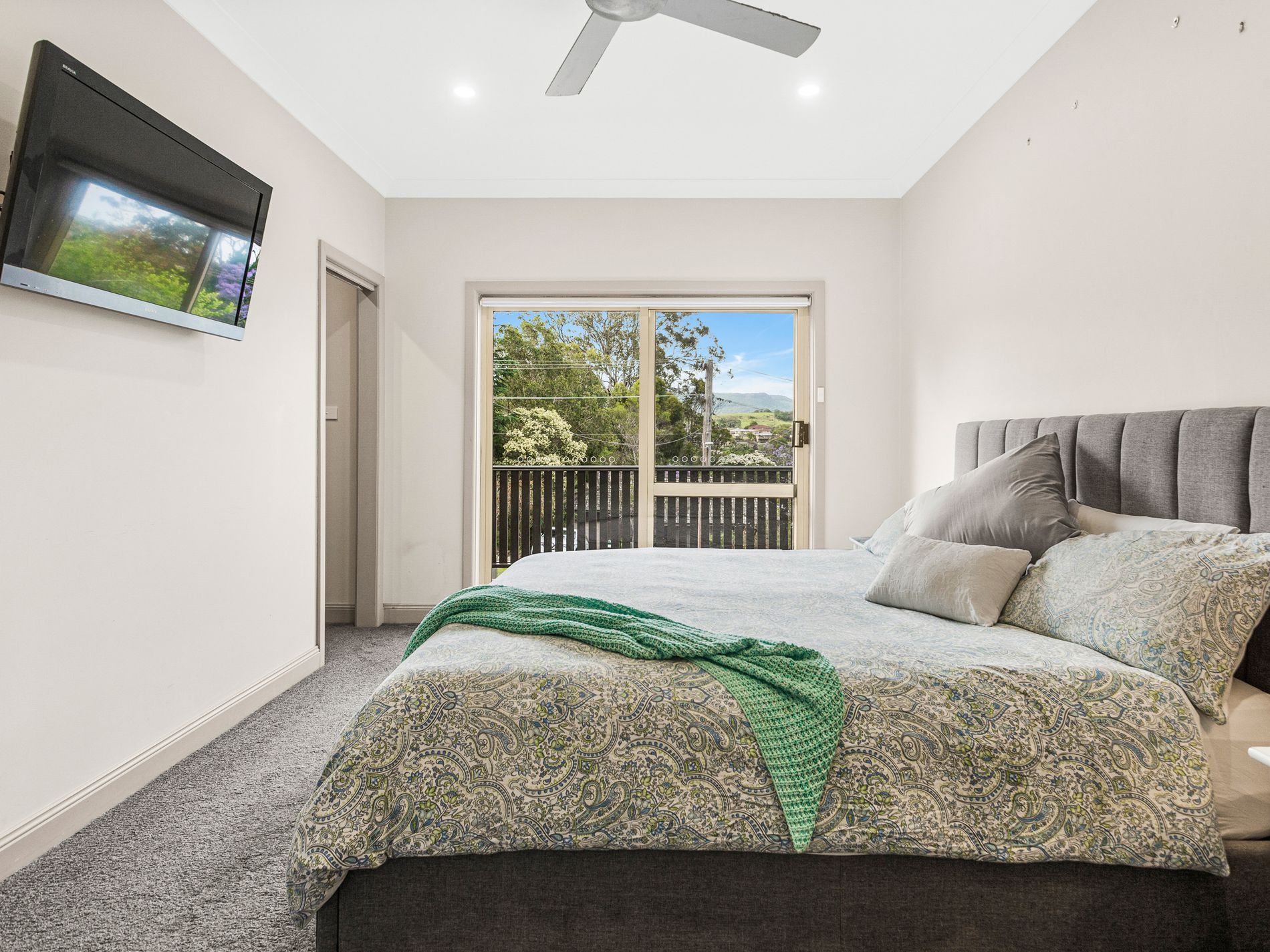 41 Brendon Avenue, Farmborough Heights