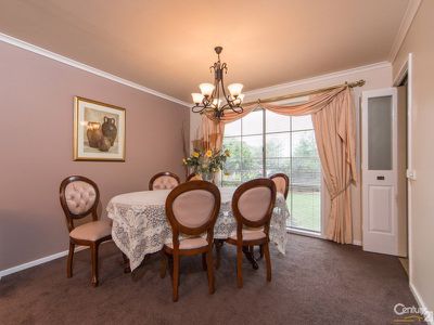 5 Eleanore Crescent, Hallam