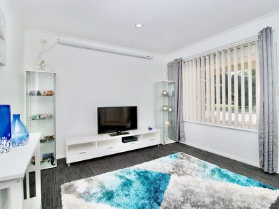 28 Round Hill Drive , Port Kennedy