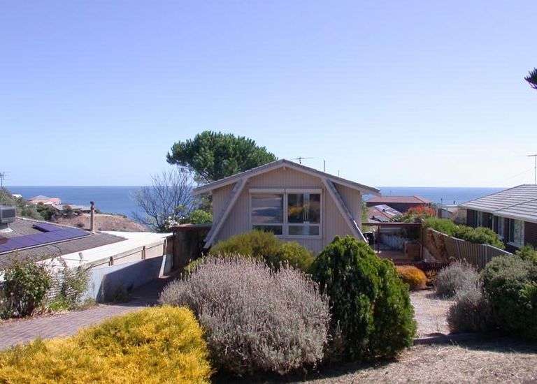 17 Kooraweera Street, Hallett Cove