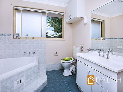 9 Lascelles Lane, Greenacre