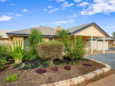 6A Carlyle Court, Boulder