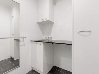 12 / 23 Augustus Street, Toowong