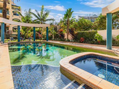 7 / 12 Monte Carlo Avenue, Surfers Paradise