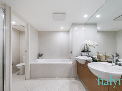 10 / 132 Terrace Road, Perth