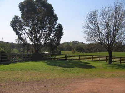 38 SHORTS LANE, Heathcote