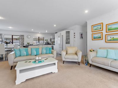 19 Raabia Close, Parakai