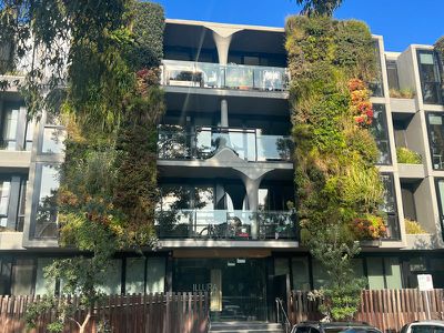 105 / 89 Roden Street, West Melbourne