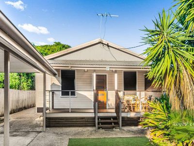 15A Estate Street, West End