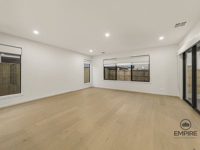 36 Guling Rise, Clyde North
