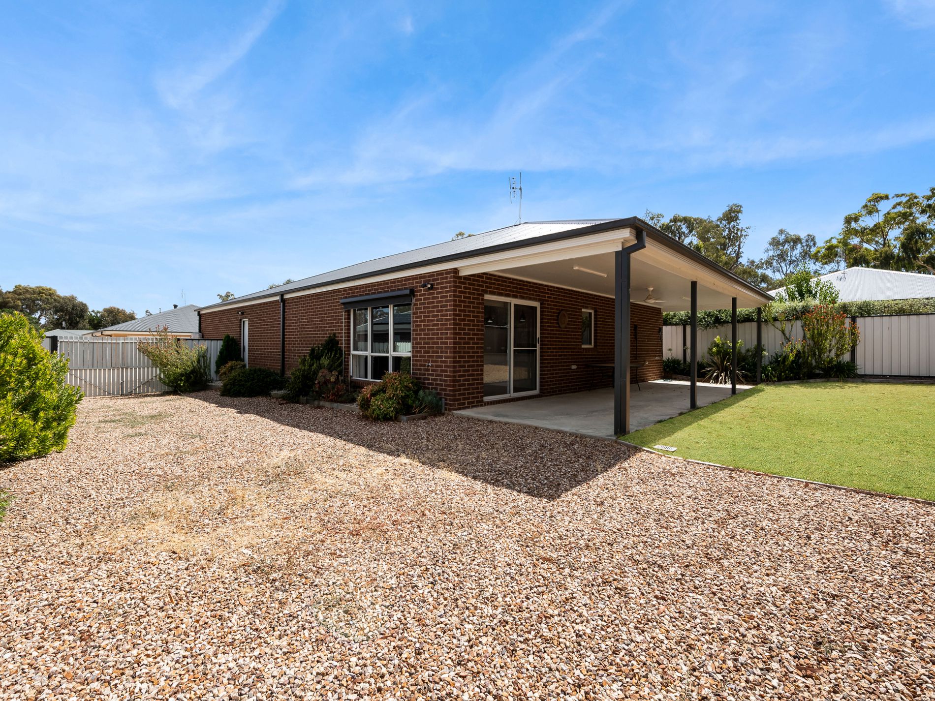 2 / 21 Scullys Lane, Heathcote