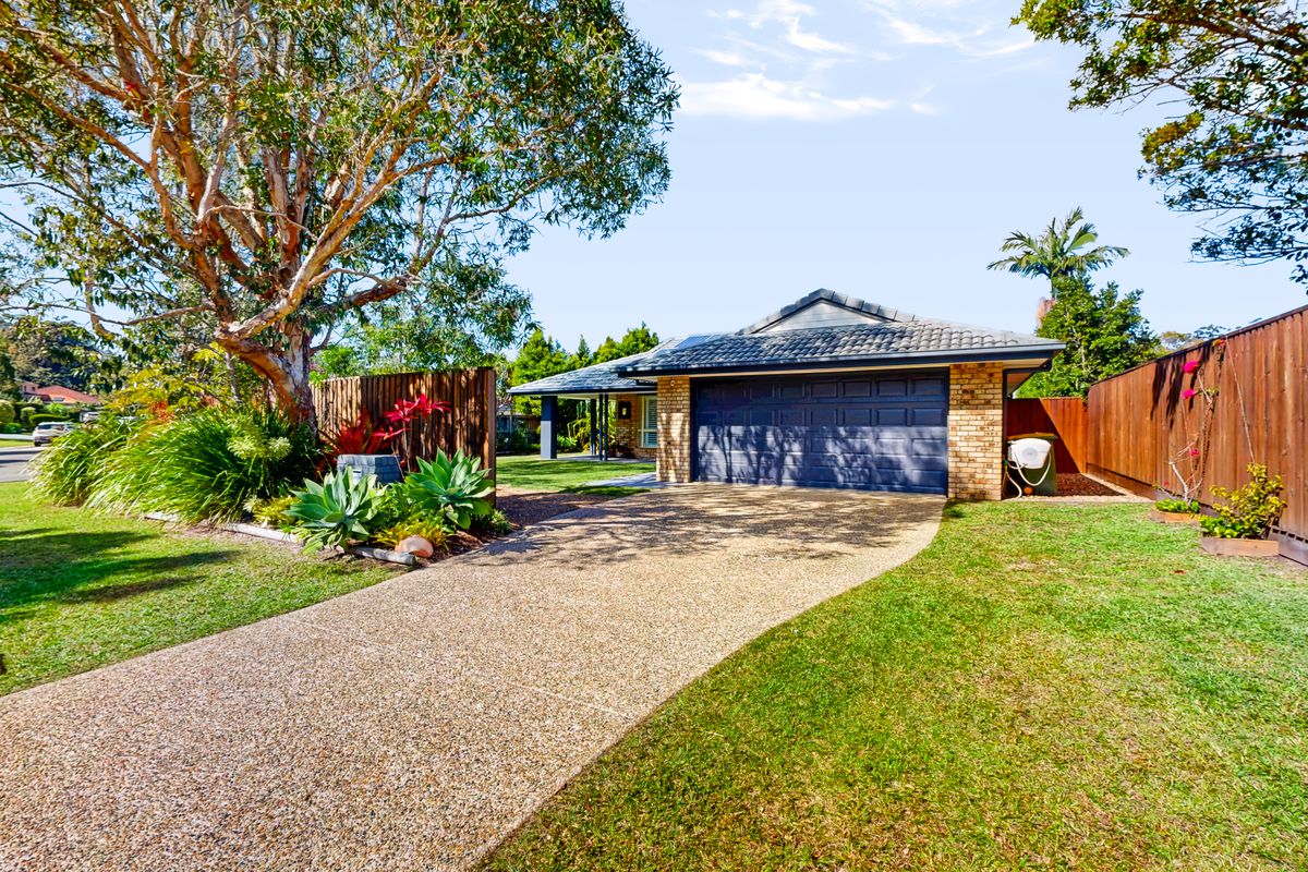 1 Feathertail Court, Tewantin