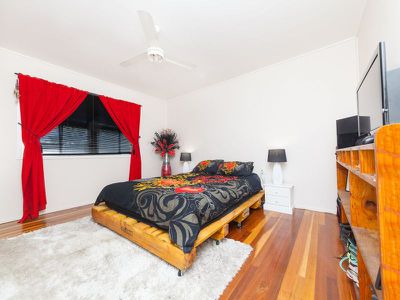 25 Trumpy Street, Silkstone