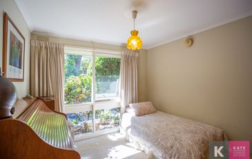 1 Lenne Road, Beaconsfield Upper