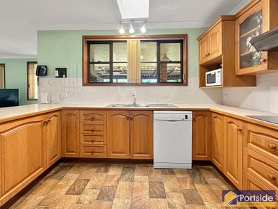 44 Clemenceau Crescent, Tanilba Bay