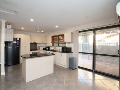 18D Somerset Crescent, South Hedland