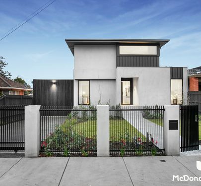 9 Deakin Street, Essendon