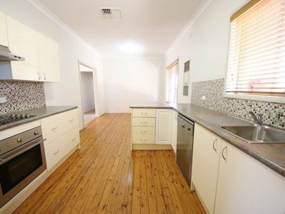 49 Corbett Avenue, Dubbo