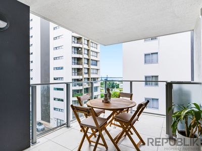 402 / 11 NORMAN STREET, Southport