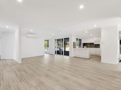 39 LAKESIDE DRIVE, Taroomball