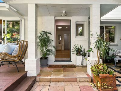 16B Oak Avenue , Surfers Paradise