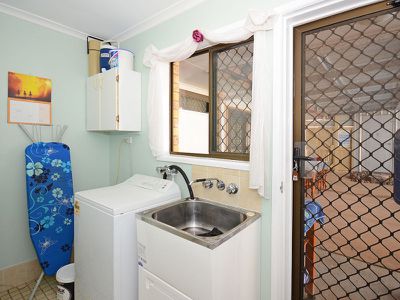 73 LIMPUS STREET, Urangan