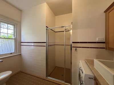 1 / 117 Forest Road, Arncliffe