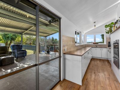 101 Thomas Drive, Mount Burr