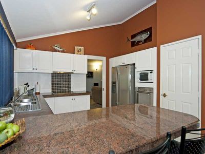 27 Bass Street Barellan Point, Karalee